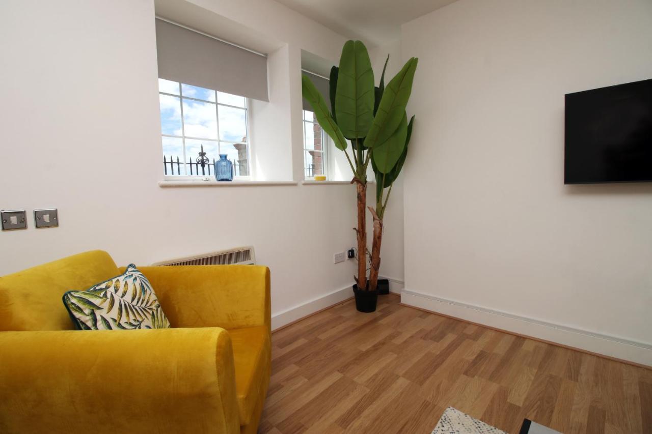 St Thomas Loft Views By Ssw - 2Br, Parking, Sleeps 4, Easy Access To City Centre, Marina, Beach And M4 Swansea Buitenkant foto