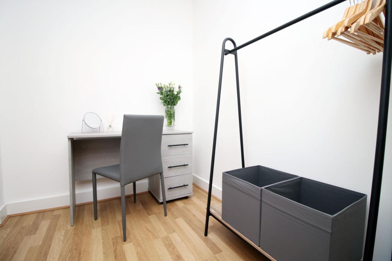 St Thomas Loft Views By Ssw - 2Br, Parking, Sleeps 4, Easy Access To City Centre, Marina, Beach And M4 Swansea Buitenkant foto