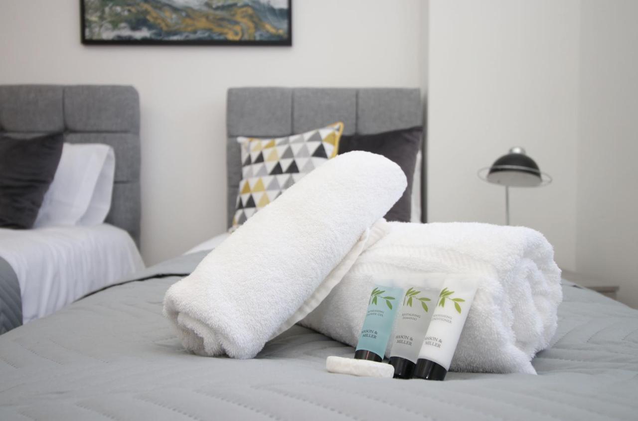 St Thomas Loft Views By Ssw - 2Br, Parking, Sleeps 4, Easy Access To City Centre, Marina, Beach And M4 Swansea Buitenkant foto