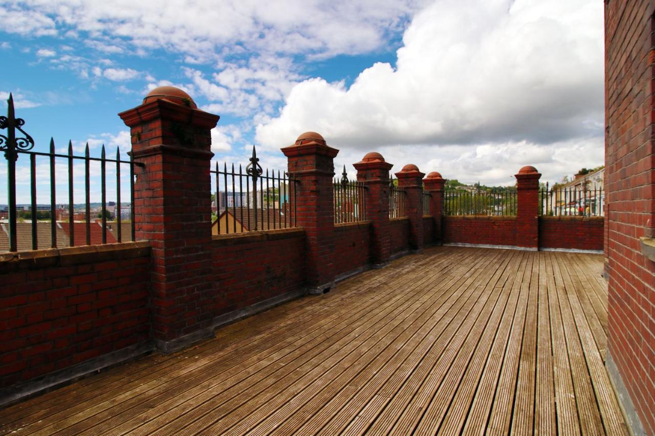 St Thomas Loft Views By Ssw - 2Br, Parking, Sleeps 4, Easy Access To City Centre, Marina, Beach And M4 Swansea Buitenkant foto