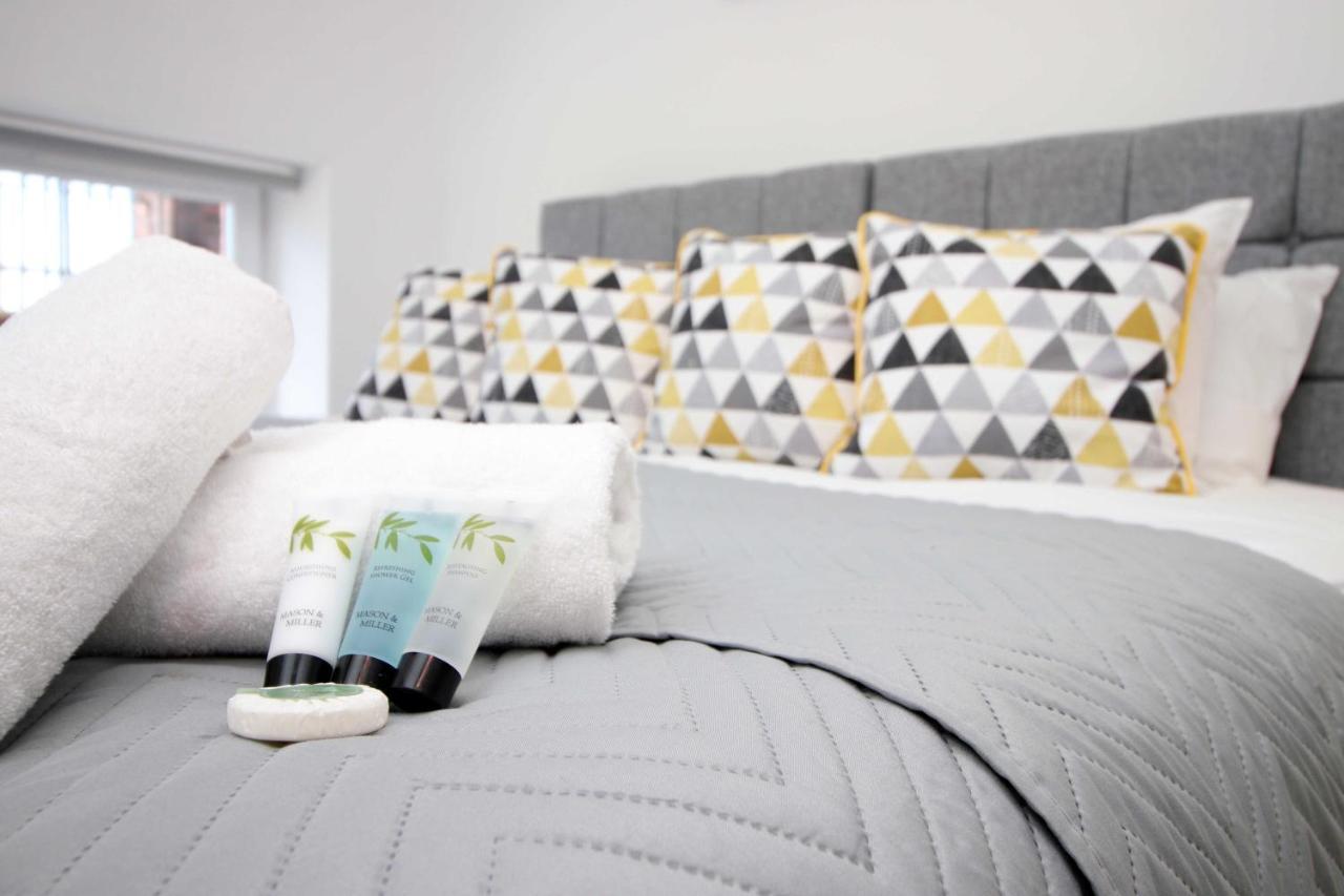 St Thomas Loft Views By Ssw - 2Br, Parking, Sleeps 4, Easy Access To City Centre, Marina, Beach And M4 Swansea Buitenkant foto
