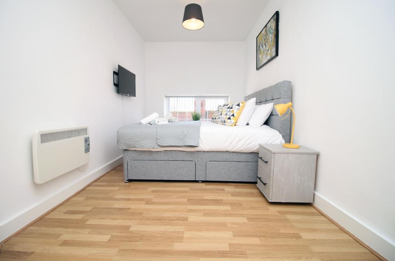 St Thomas Loft Views By Ssw - 2Br, Parking, Sleeps 4, Easy Access To City Centre, Marina, Beach And M4 Swansea Buitenkant foto